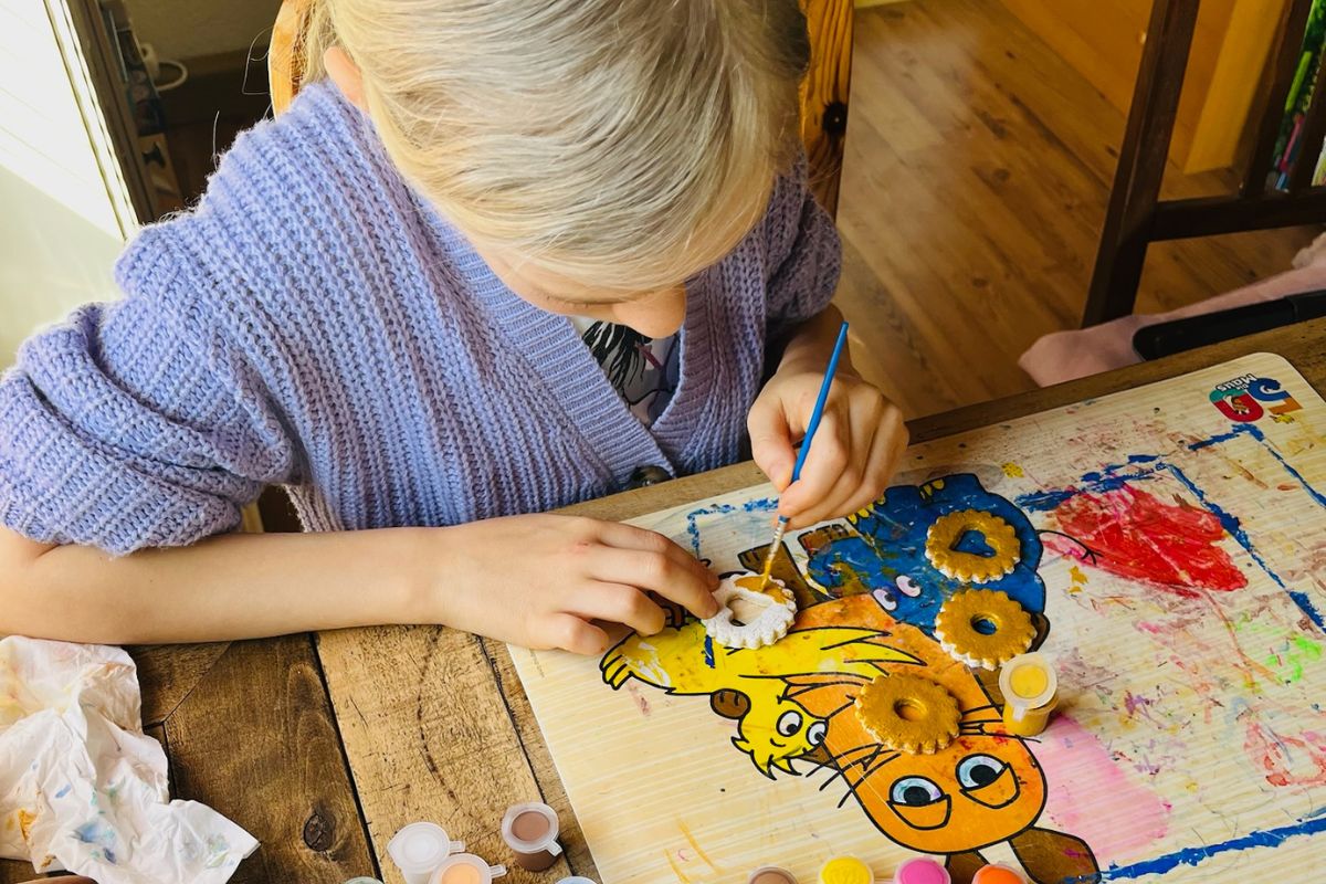 5 Situationen, in denen Kinder ins Tun kommen – wie freies Lernen im Alltag entsteht